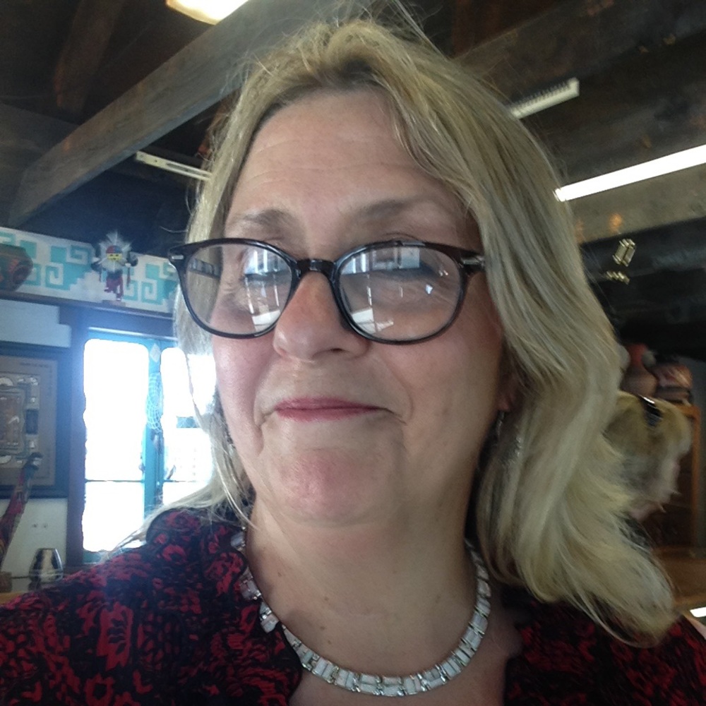 Meet your Posher, Lori